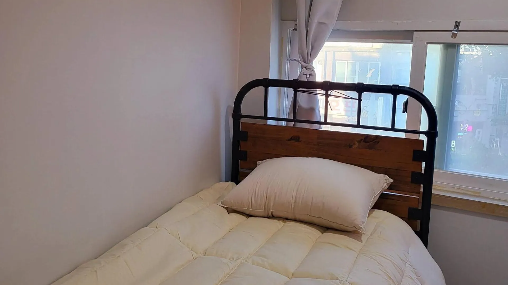 2U Hostel سيول